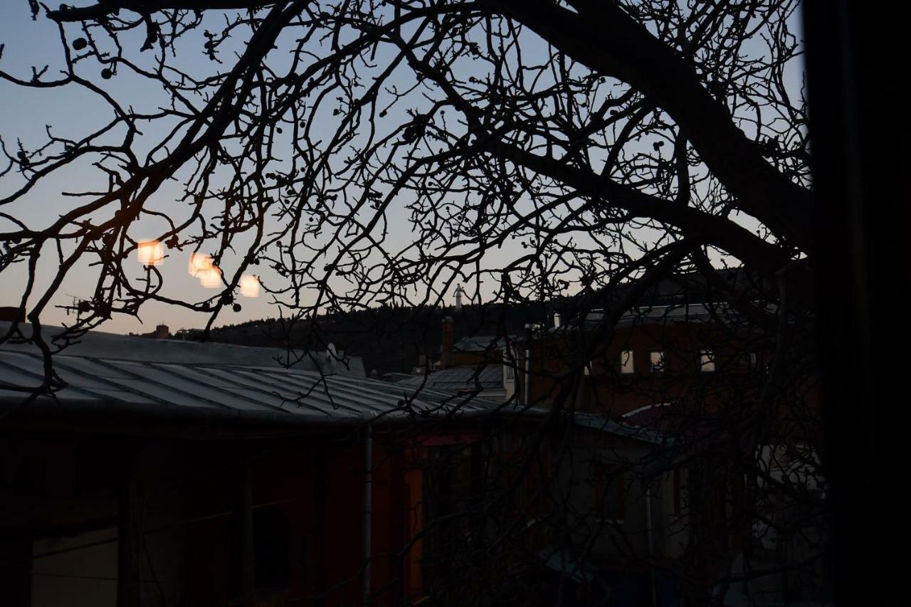 Freedom Square Apartment Tbilisi Bagian luar foto